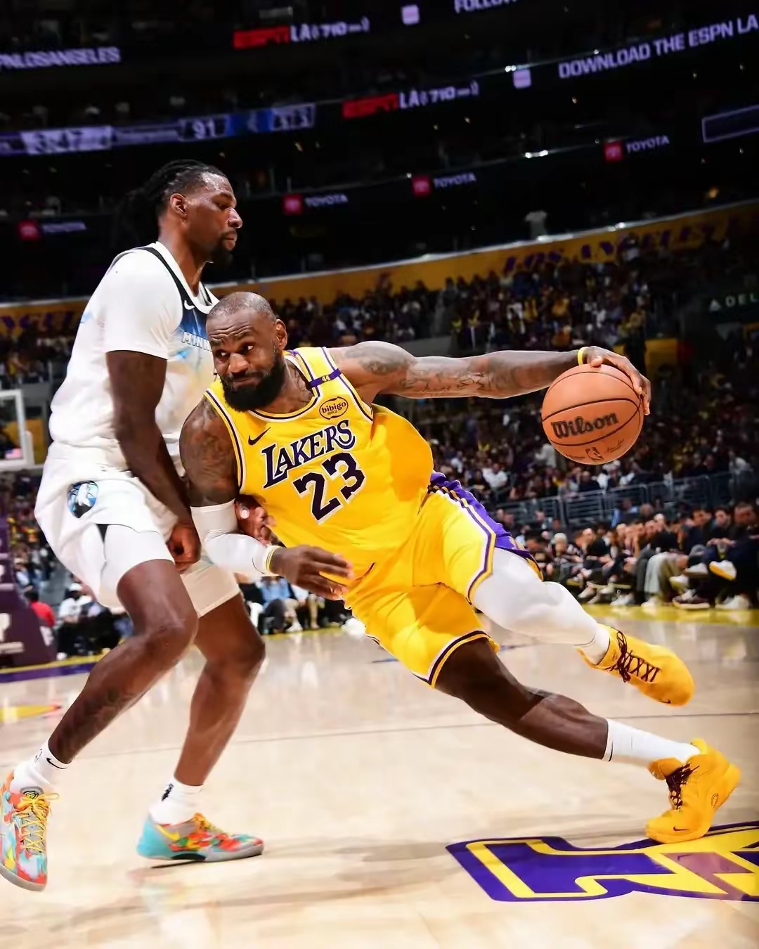 詹姆斯巅峰对决，JackeyLove与30激战曼联分钟，大胜胜负难料！(詹姆斯遇到的一阵对手)