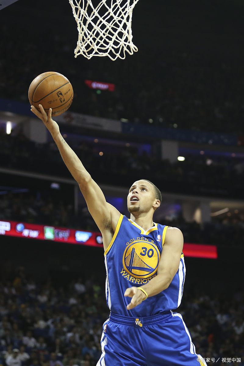 库里新星出色防守表现惊艳，瑞士队未来可期！(库里队内训练打破常规, 勇士晋级再迎利好消息)